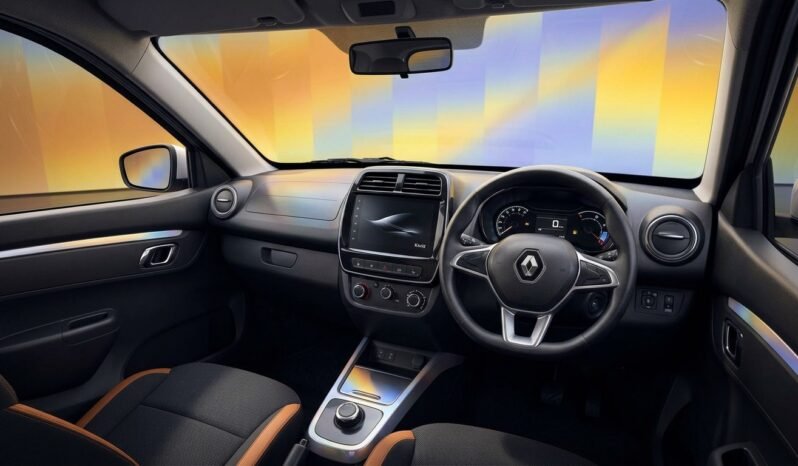 
								RENAULT KWID full									